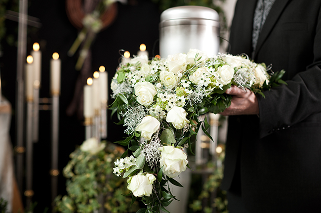 What to Write on Funeral Flowers
