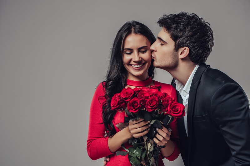 Romantic Flowers: the Ultimate Guide on How to Win Her Heart